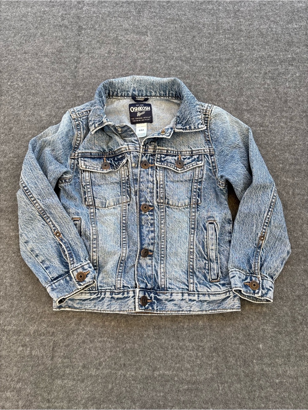 OshKosh blue denim jacket Size 6 years